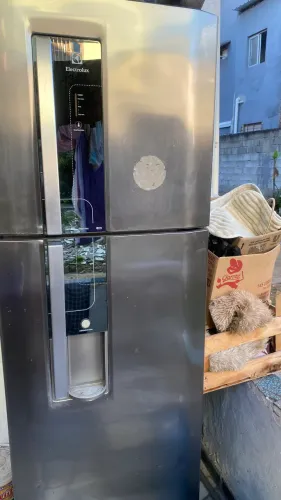 Vendo geladeira eletrolux