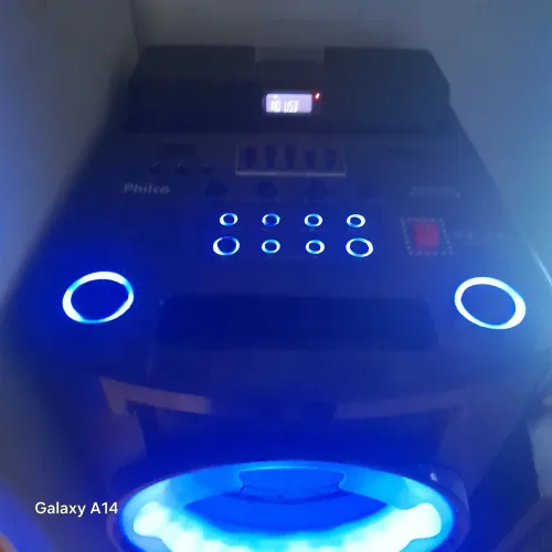 Caixa de som da marca philco PHT12000 Bluetooth troco por videogames ou pc