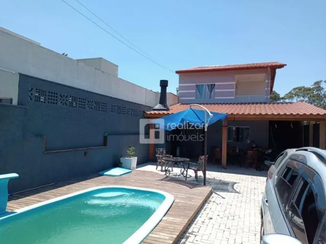 Casa com 3 dormitórios à venda, 285 m² por R$ 1.035.000,00 - São João do Rio Vermelho - Fl