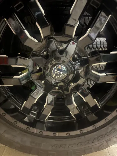 JOGO DE RODAS FUEL HADILINE 20X9 SILVERADO, DODGE RAM