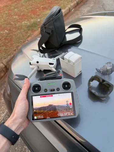 DJI Mini 4 Pro Fly More Combo