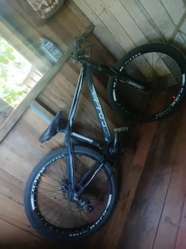 Bicicleta semi nova