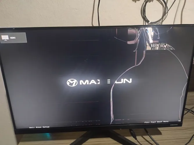 Monitor Samsung T350 LF24T350FHLMZD (TELA PARTE QUEBRADA)