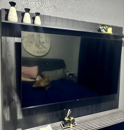 Smart tv muito bem conservada 