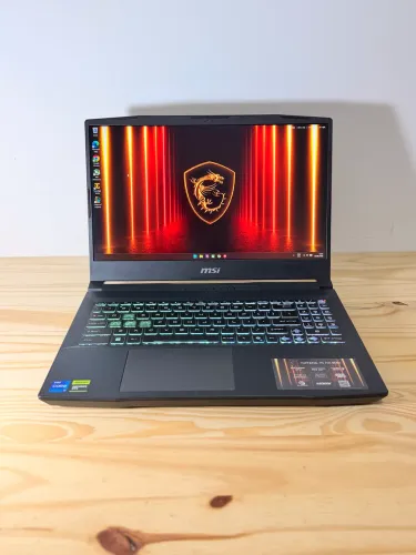 Notebook MSI Katana - RTX 5070 / Intel Core i7 14ª Geração / QHD 165Hz (Aceito Trocas)