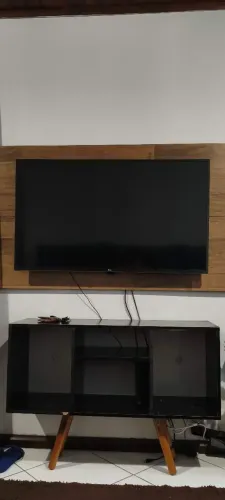 Vende painel com rack