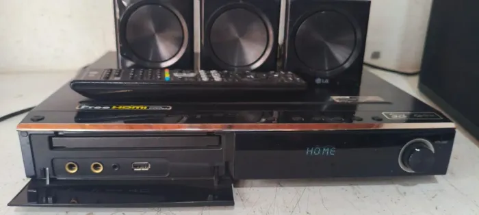 HOME THEATER LG  HB806SV