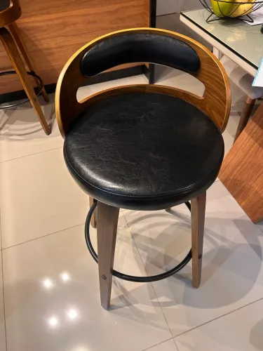 Vende-se 2 banquetas