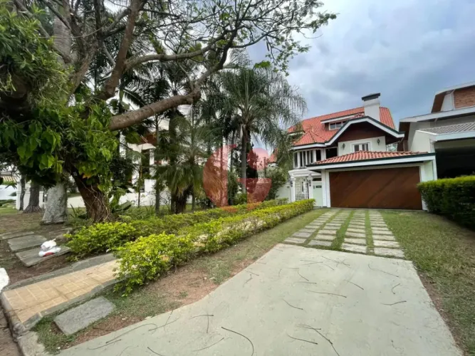 Casa para venda em Condomínio Fechado de 04 dormitórios, sendo 3 suítes, 480,72m² de const