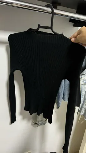 Blusa preta manga longa