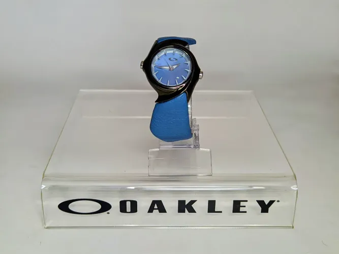Relógio Oakley Crush 2.5 Mother of Pearl Powder Blue 