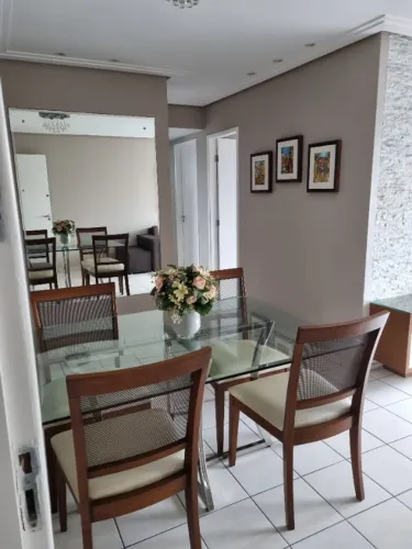 Mesa de Jantar 4 Lugares - Tampo de Vidro + Base em Aço Inox