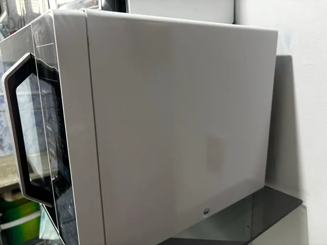 Vendo microondas 35 litros R$ 570,00