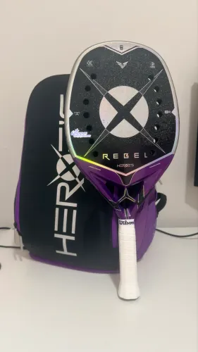 Raquete Beach tênis Heroes Rebel 26 + mochila 