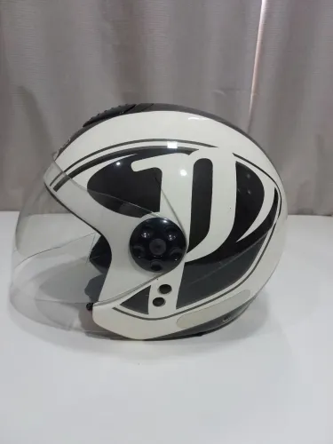  Capacete Peels