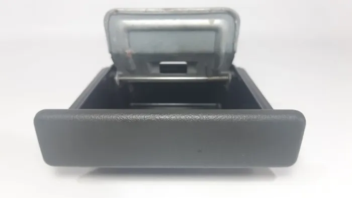 Cinzeiro Do Painel Mitsubishi Lancer Glx Pajero Tr4 1997