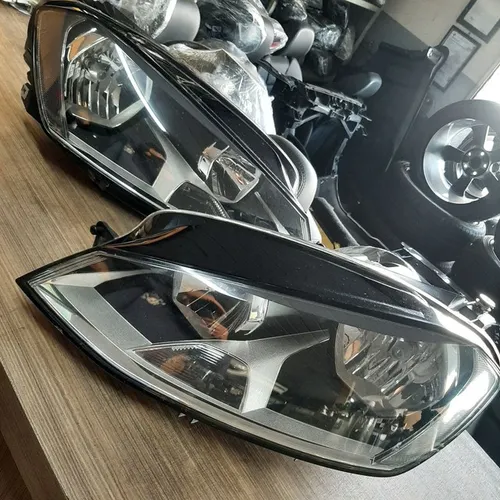 Farol sem Xenon, Golf MK7, semi novo Original,tudo para ele Loja física @audicarautopecas