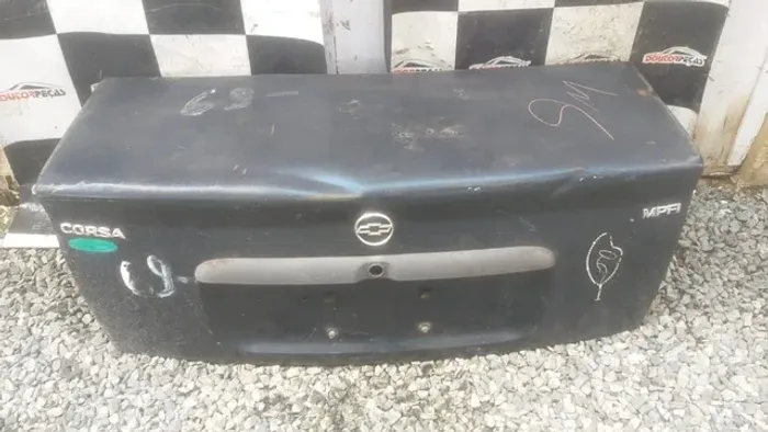Tampa Traseira Limpa Chevrolet Corsa Classic 01/10