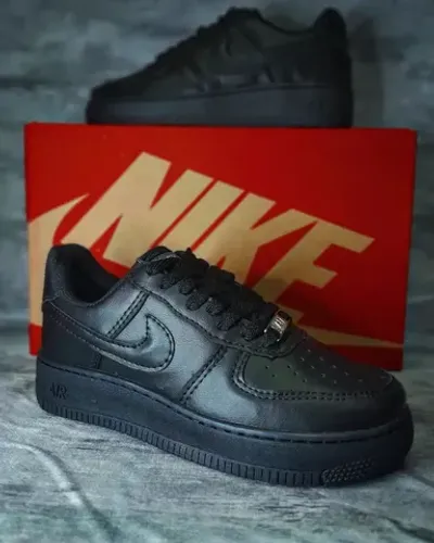Tênis Nike Air Force 1