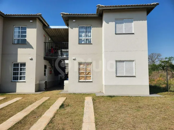 Casa de condomínio em Piracicaba pra vender.