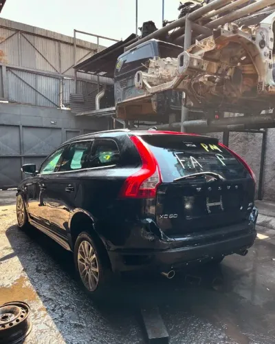 Sucata para venda peças  Volvo XC60 3.0 AWD T6 Gasolina 2009/2010 