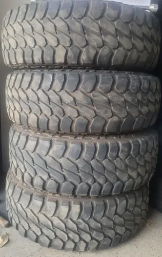 Pneu 245 70 17 Pirelli AT seminovo em até 10x de R$50,00 no cartão de crédito