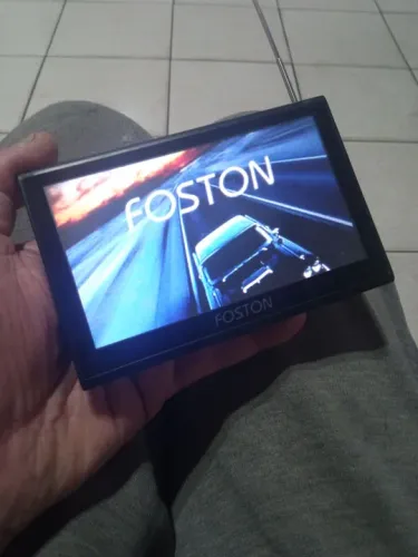 Tv digital com Gps de 5 Pol. Com entrada AV e cartão de memória.