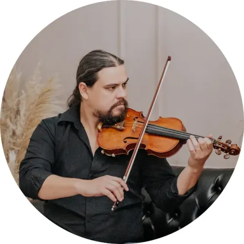Violino Violinista para cerimônias de casamento e festa de debutante em BH e RMBH