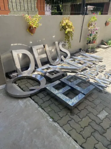 Letras em Aço Inox