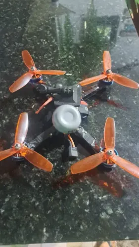  drone 