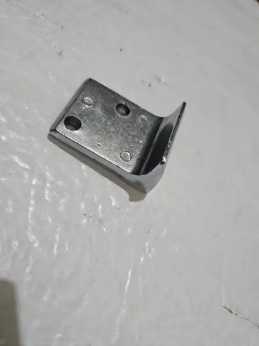 Fiorino furgao 147 batente fechadura tampa traseira novo original 