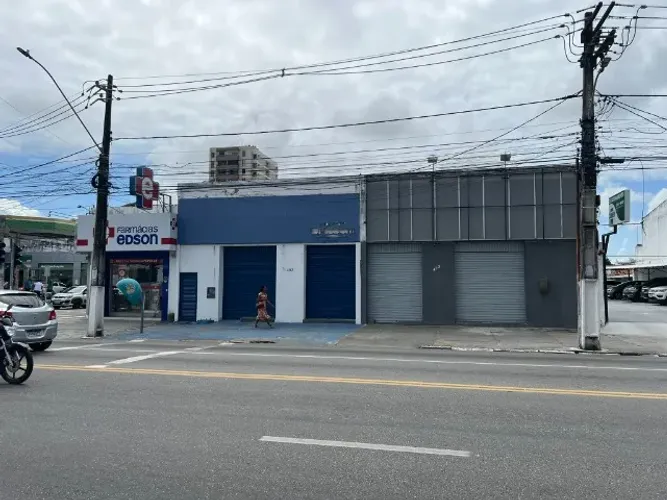 Lojas na Avenida Barão de maruim, com 16,90 x 21, Centro 987.000,00