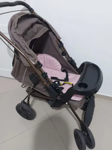 Carrinho de bebê passeio alça reversível milano Galzerano ( capuccino / rosa)<br>