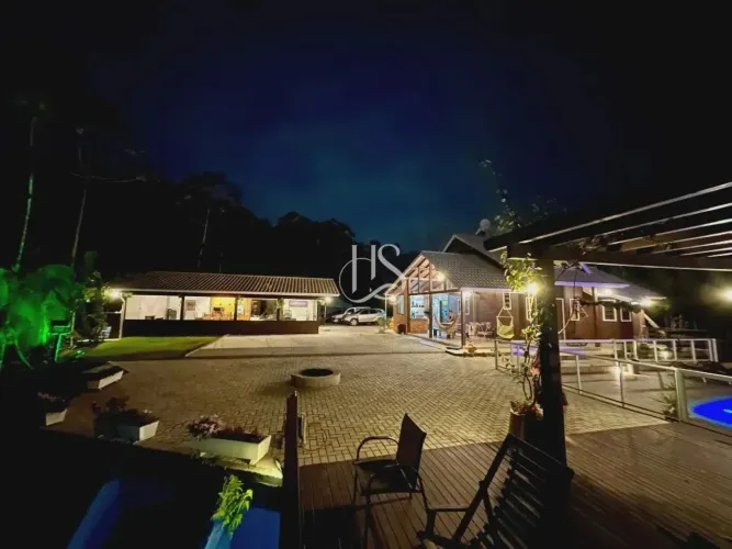 Sitio a venda 30.000 m², 2 dormitórios, sendo 1 suíte, São Sebastião - Palhoça - SC
