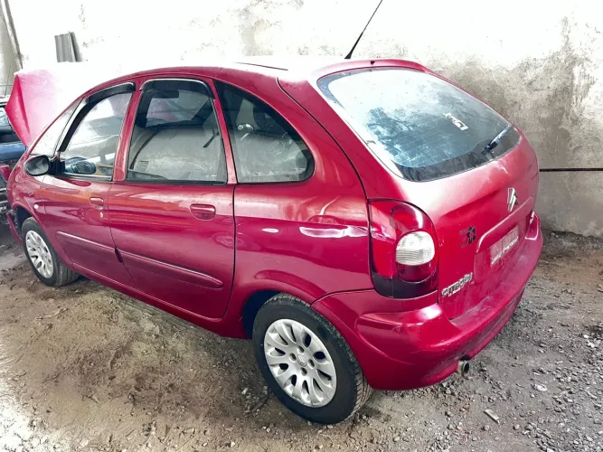 Sucata Citroen xsarra Picasso para retirada de peças