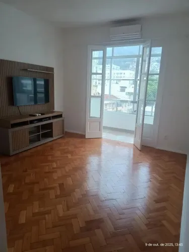 BOTAFOGO APT 2 QTS 65M2 COM VARANDA