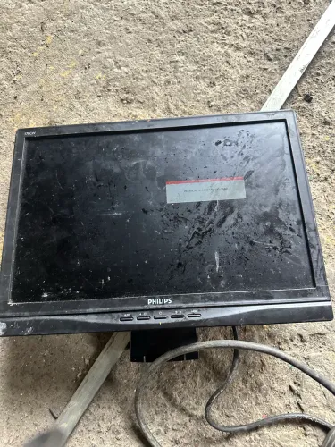 Monitor Philips 16 polegadas, modelo 17cw8 .