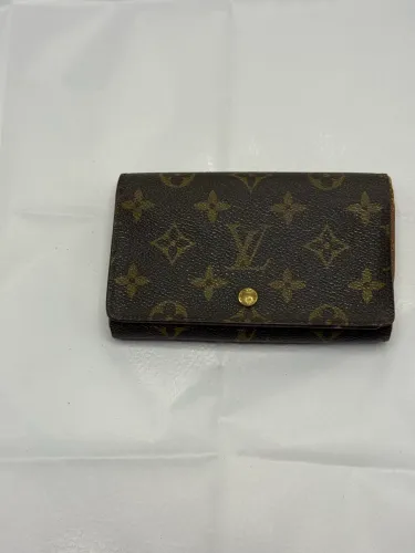 Carteira Louis Vuitton zíper