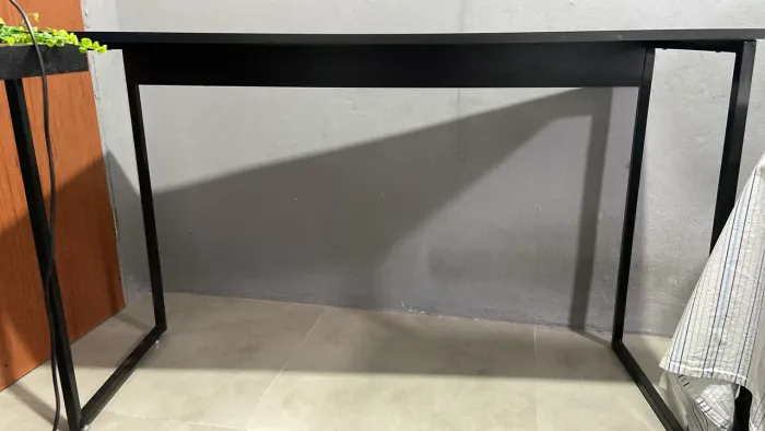 Mesa de escritório Seminova 