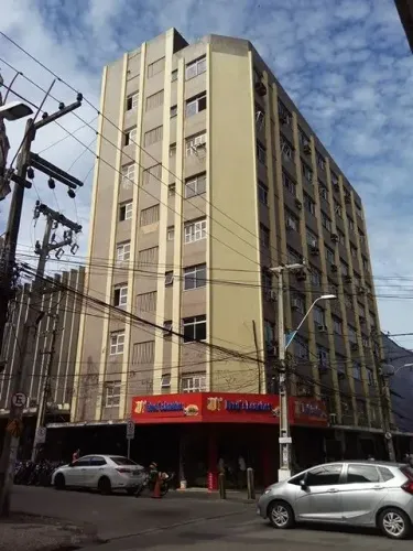 CENTRO - RUA FLORIANO PEIXOTO 187 SALA 301 ED ELIAS COUTO. APROX 30M² SALA E BANHEIRO SOCI