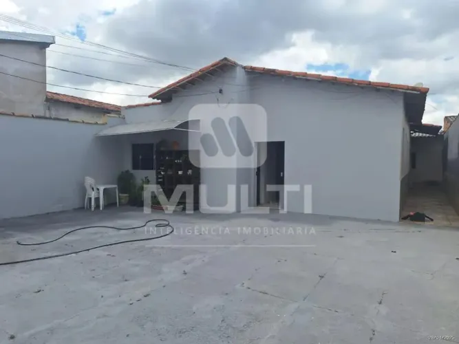 Casa Condominio - JARDIM HOLANDA