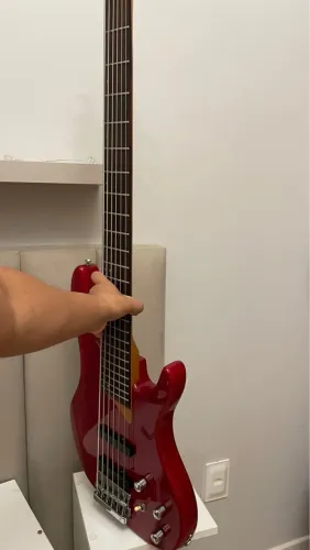 Vendo baixo  WASHBURN 6 cordas 