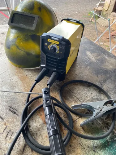 Maquina de solda Esab