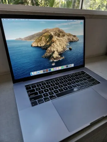 macbook pro 2018 16gb