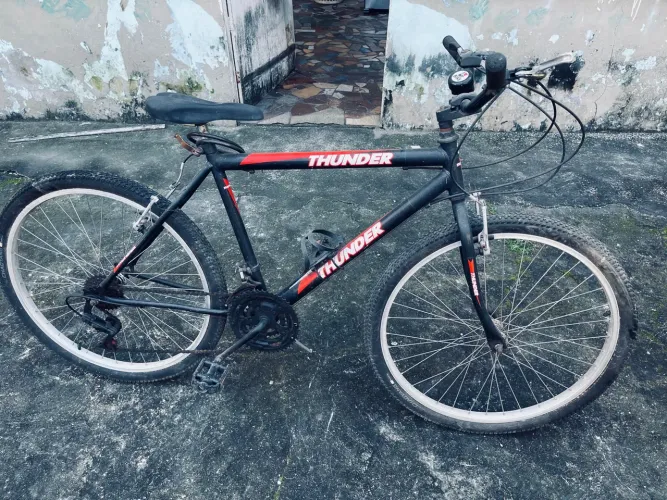 Bicicleta Mountain Bike com Marchas
