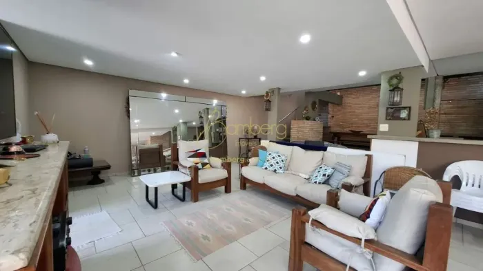 CASA NA VILA INAH COM 4 DORMITÓRIOS, PISCINA