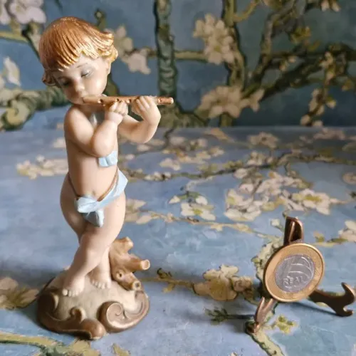 Estatueta em resina italiana de músico 12 cm. Perfeito.