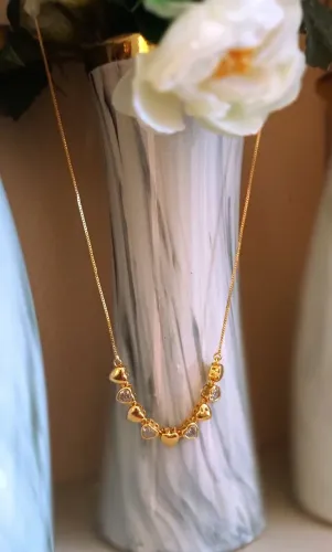 Colar Corações Dourado com Zircônias