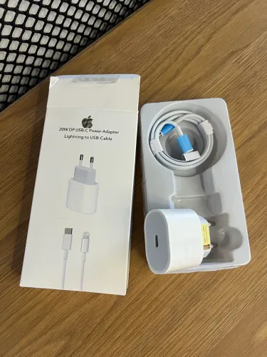 Carregador de iPhone 