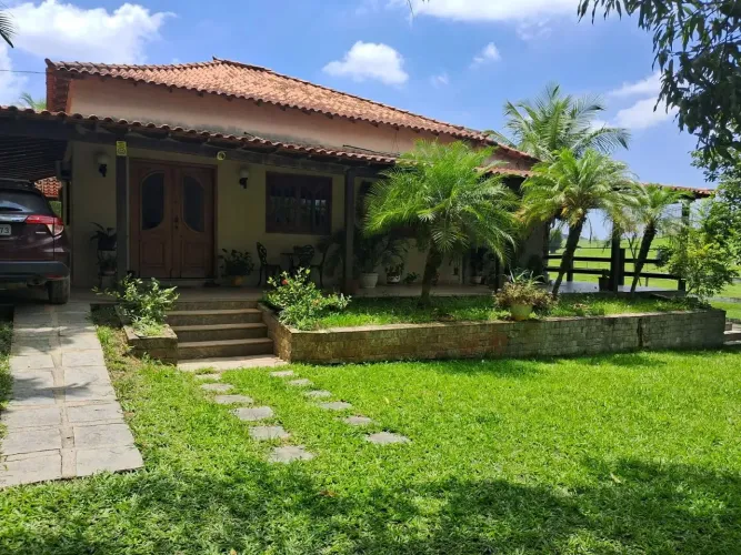 Em uma região das mais seguras  do rio d Janeiro, venha morar com seguança em silva Jardim